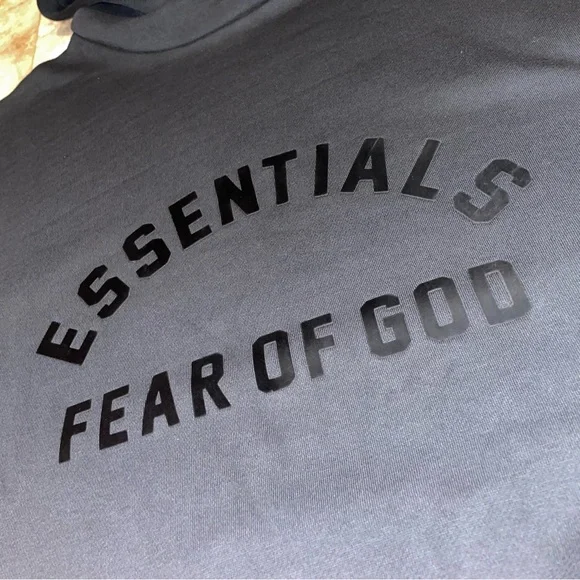 Fear of God Essentials Arch
Logo Hoodie Jet Black Size Small - Picture 3 of 10